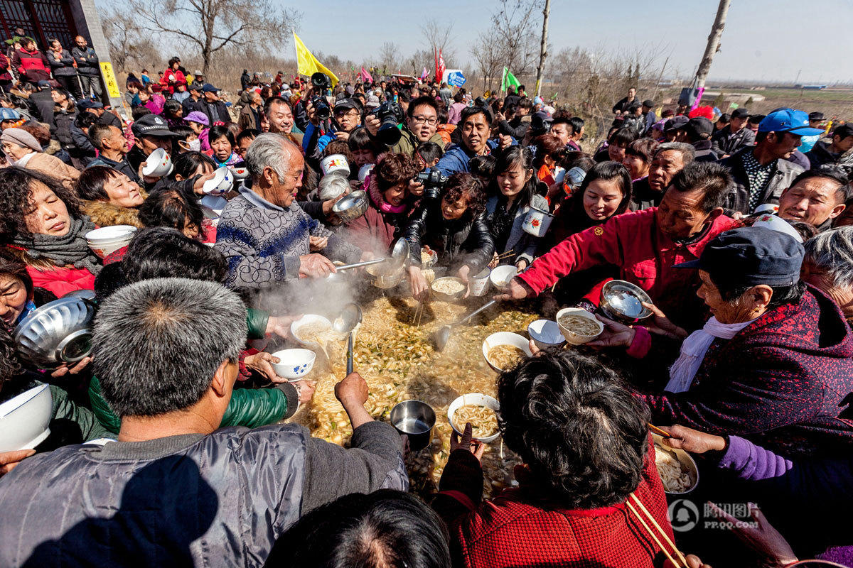 ���ϏR��2000��ͬ�ԡ����� ������^